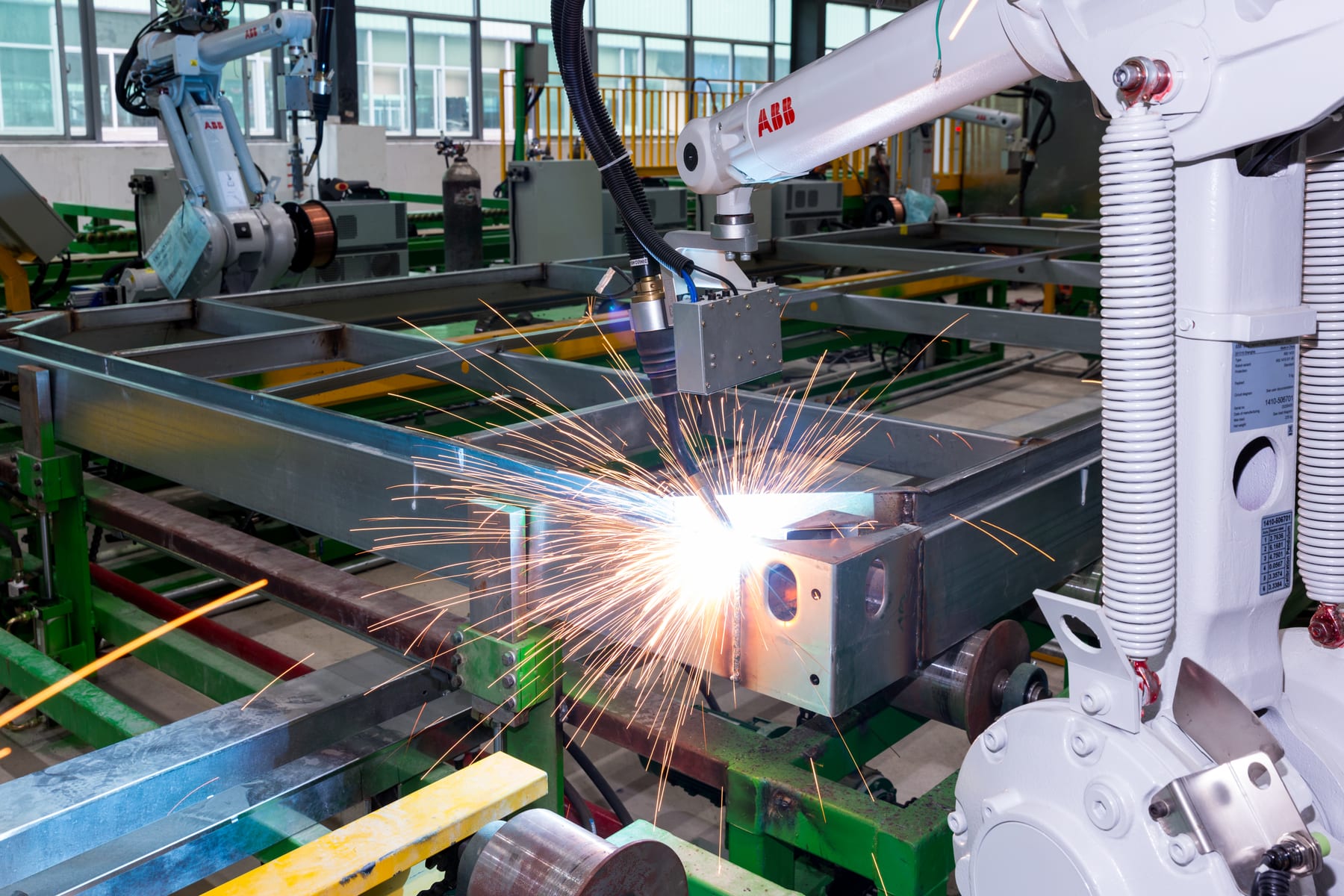 ABB robotic welding of an expandable house steel frame